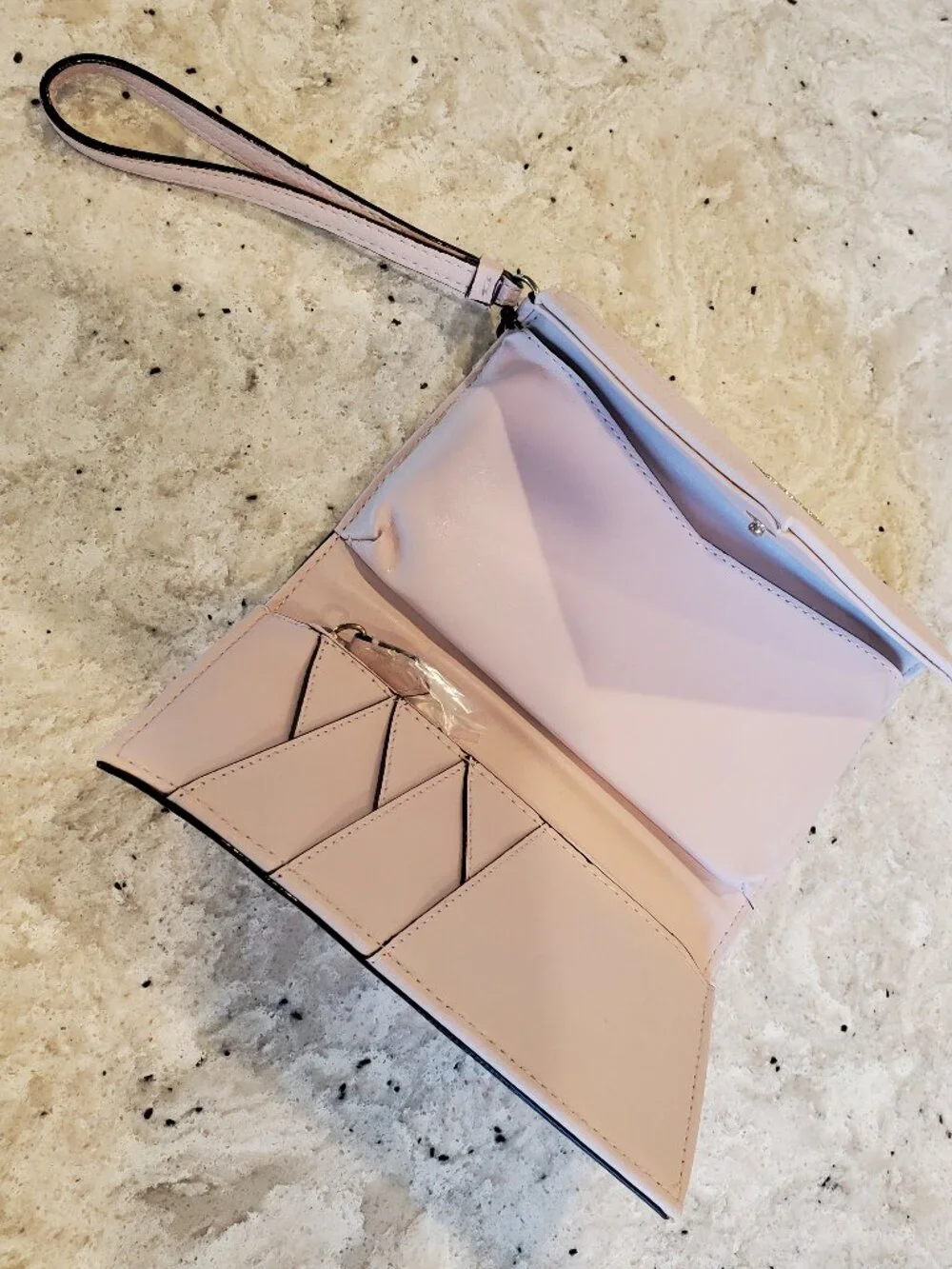Victoria’s Secret Pebbled V-Quilt Tech Clutch Wristlet - Picture 4 of 6